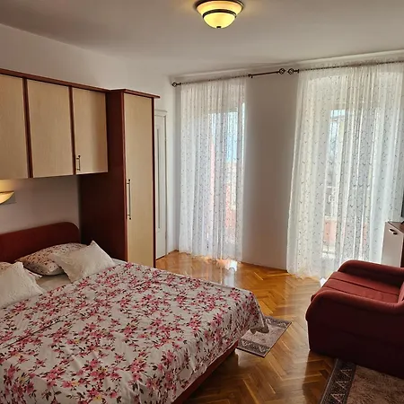 Visnja Nv 3 - With Balcony * Novi Vinodolski