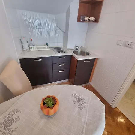 Visnja Nv 3 - With Balcony