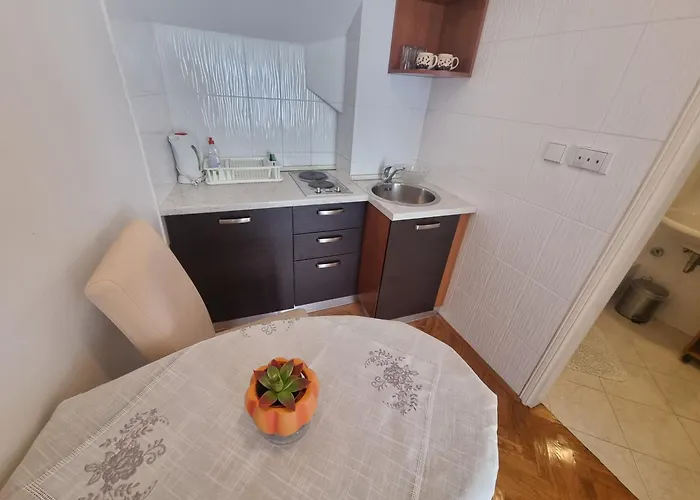 Visnja Nv 3 - With Balcony