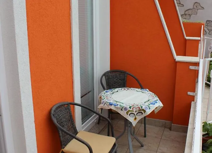 公寓 Visnja Nv 3 - With Balcony 诺维·维诺多尔斯基